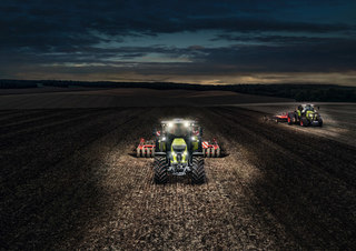 Tractores - tracción 4 ruedas Claas Axion 830 Cmatic