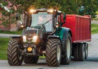 Tractores - tracción 4 ruedas Valtra T 153