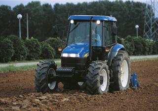 Tractores - tracción 4 ruedas New Holland TD80D Plus