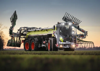Tractores - tracción 4 ruedas Claas Xerion 4200 Saddle Trac 
