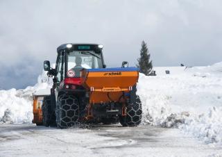 Vehículos Tractores de uso municipal Aebi TT 281+