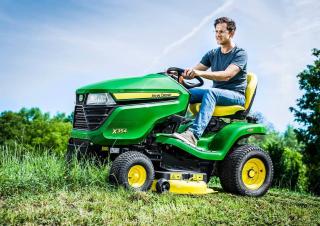 Cortacéspedes y tractores de jardín John Deere X354
