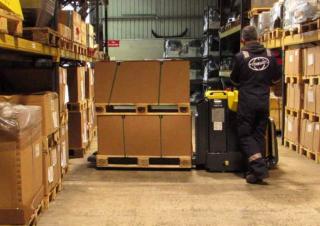 Transpaleta elec. de conductor acompañante Combi-Lift Combi PPT 6000