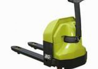 Transpaleta elec. de conductor acompañante Clark WPX 18