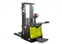 Apiladores de palets con plataforma elevadora Clark PSX 16