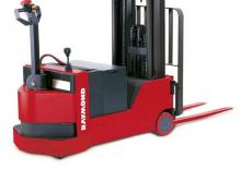 Apiladores de pie RAYMOND RCS 30