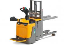 Apiladores de palets con plataforma elevadora Jungheinrich ERD 220