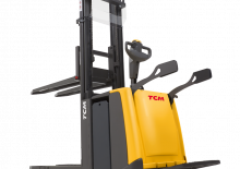 Apiladores de palets con plataforma elevadora TCM SRS