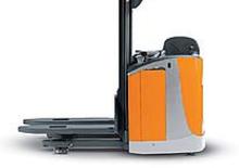 Apiladores de palets con asiento Still FV-X 12