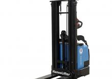 Apiladores de palets con plataforma elevadora HanseLifter E-1543FH