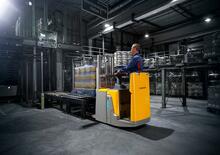 Apiladores de palets con plataforma elevadora Jungheinrich ERD 220