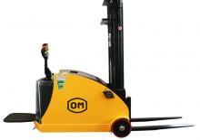 Apiladores de palets con plataforma elevadora OM VL CB ST 12