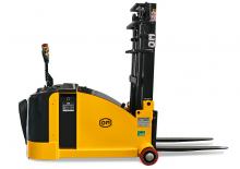 Apiladores de palets con plataforma elevadora OM VVE CB ST 15