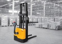 Apiladores de pie TCM STW12T	