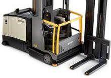 Carretillas apiladoras VNA Crown TSP 7000 1.5 D