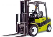 Carretillas apiladoras VNA Clark C30C