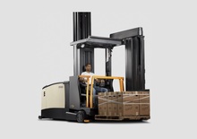 Carretillas apiladoras VNA Crown TSP 7000-33 TT