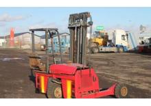 Carretillas elevadoras auxiliares diesel Moffett M 1503 STM