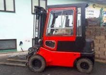 Carretillas elevadoras de gas Desta DV 25 CP