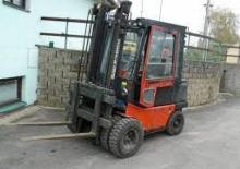 Carretillas elevadoras de gas Desta DV 35 CP