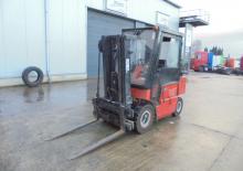 Carretillas elevadoras de gas Clark GPM 25 H