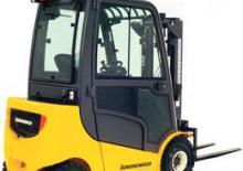 Carretillas elevadoras de gas Jungheinrich TFG 320s