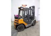 Carretillas elevadoras de gas Nissan UGD 02 A 32 PQ