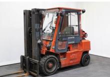 Carretillas elevadoras de gas Nissan UJ 02 A 25 U