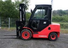Carretillas elevadoras diesel M&H CPCD 30