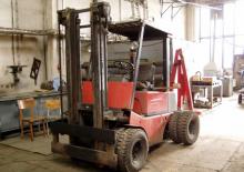 Carretillas elevadoras diesel Desta DV 32 B