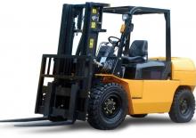 Carretillas elevadoras diesel Komatsu FD 135-5