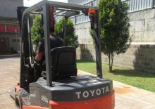 Carretillas elevadoras eléctricas Toyota 8 FBN 25