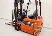 Carretillas elevadoras eléctricas Nissan SN 01 L 13 Q