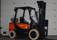 Carretillas elevadoras de gas Doosan G30G Plus