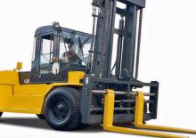 Carretillas elevadoras diesel Komatsu FD135-8