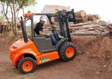 Carretillas elevadoras todo terreno Ausa C 150 H