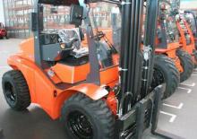 Carretillas elevadoras todo terreno Mast Explorer H 30 DA