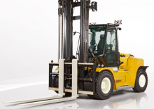 Carretillas elevadoras todo terreno Yale GDP230DFS