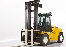 Carretillas elevadoras todo terreno Yale GDP280DF