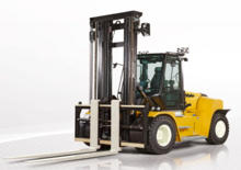Carretillas elevadoras todo terreno Yale GDP360EF