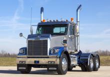 Chasis rígido Freightliner 122SD 70 Mid Roof Detroit DD13