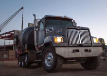 Chasis rígido Western Star 4700 SF 40