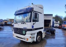 Chasis rígido Mercedes-Benz Actros 1831