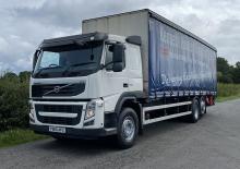 Chasis rígido Volvo Trucks FM11.330 6x2 Pusher Rigid