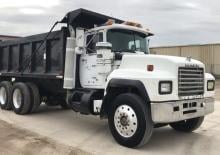 Chasis rígido Mack RD690S CA49 EM7-300 E-TECH 6x4
