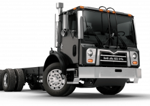 Chasis rígido Mack TerraPro 64R Day Cab MP7