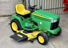 Cortacéspedes y tractores de jardín John Deere GT235