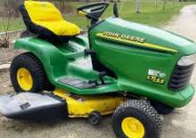 Cortacéspedes y tractores de jardín John Deere LT155