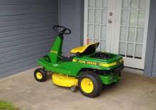 Cortacéspedes y tractores de jardín John Deere RX75