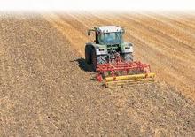 Cultivadores Pöttinger Synkro 3000 S